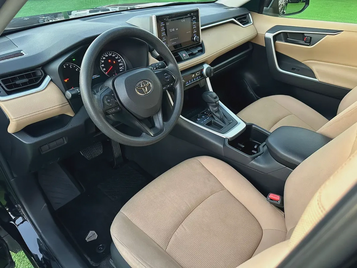 (2022) TOYOTA //RAV4// GCC FULL OPTION -EXCELLENT CONDITION--8-8