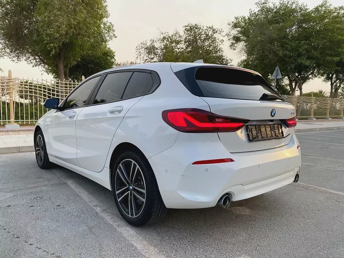 2022 model || BMW WARRANTY TILL END OF 2027 || ORIGINAL PAINT || CAR PLAY || FULL AGENCY SERVICE-5-5