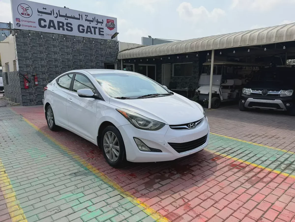 HYUNDAI ELANTRA