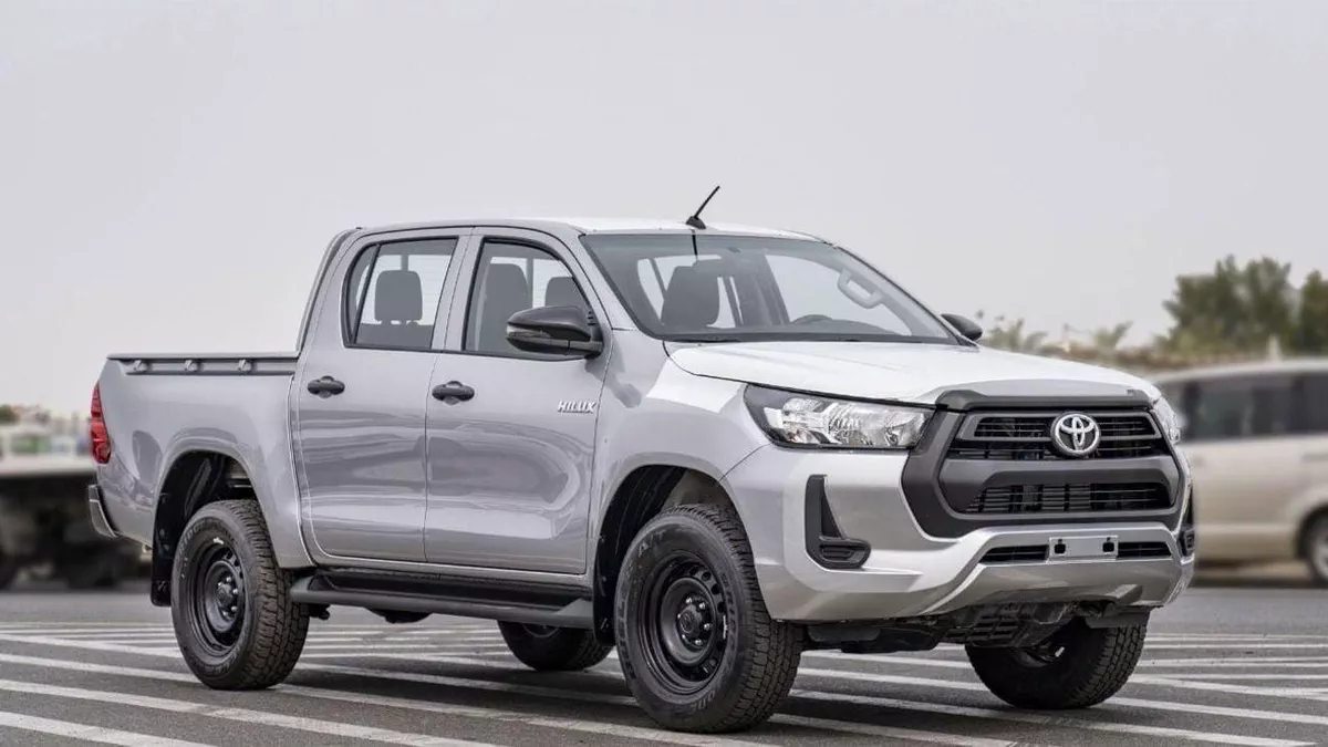 Toyota Hilux GL Hilux 2.4L mid option p.w MY2025 FOR EXPORT ONLY-1-0