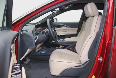 Cadillac Lyriq 2025 GCC Specs-7