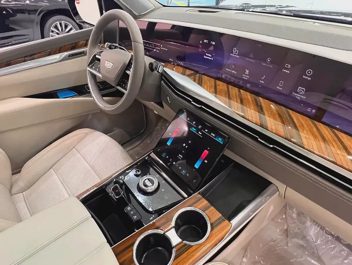 !! 2025 !! Cadillac | Escalade | ESV Platinum | GCC | Under Warranty and Service Contract-9-9