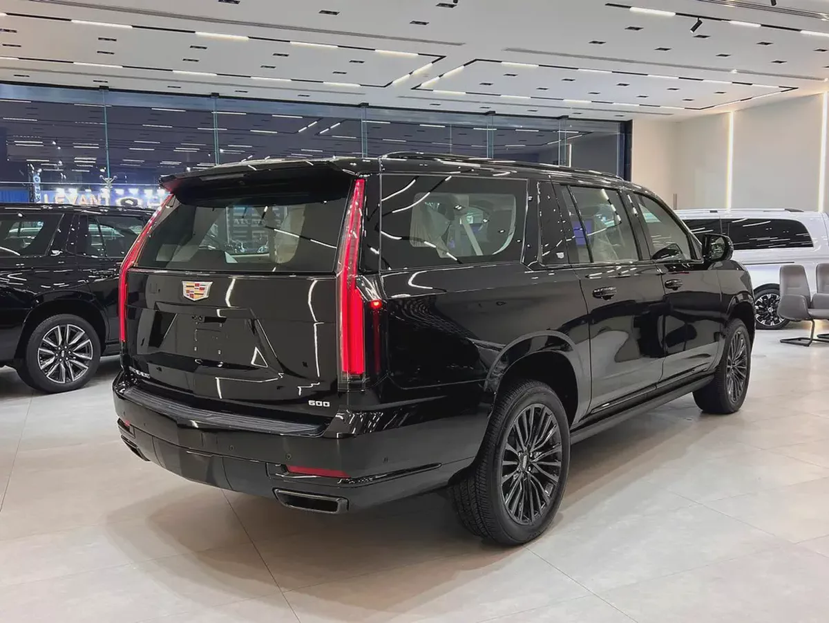 !! 2025 !! Cadillac | Escalade | ESV Platinum | GCC | Under Warranty and Service Contract-2-2