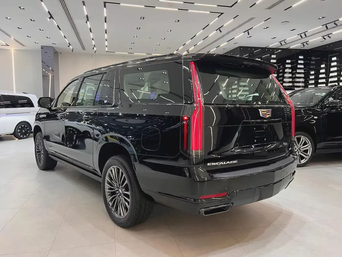 !! 2025 !! Cadillac | Escalade | ESV Platinum | GCC | Under Warranty and Service Contract-3-3