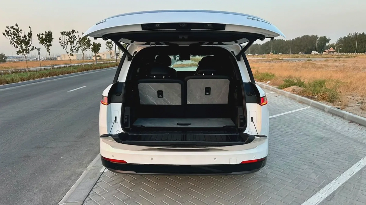 Lynk & Co 900 2.0 Ultra-8-8