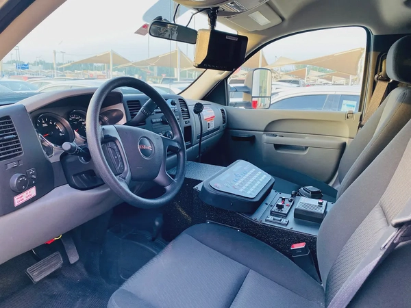 GMC Sierra 3500 HD 2013 - GCC Specs