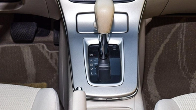 Nissan Sentra-10