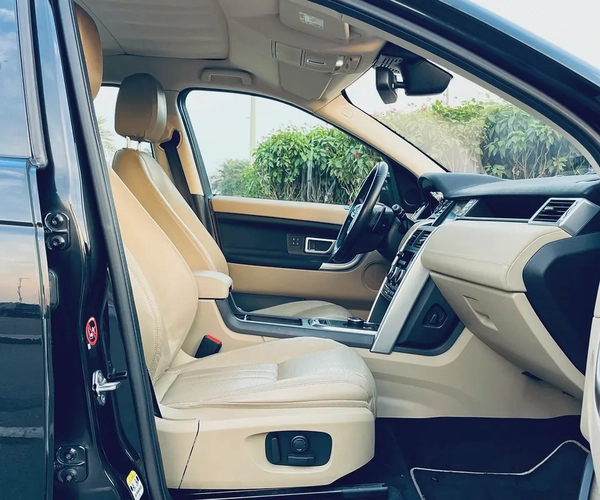 Land Rover • Discovery • SPORT • HSE Si4 • 2.0L Turbocharged