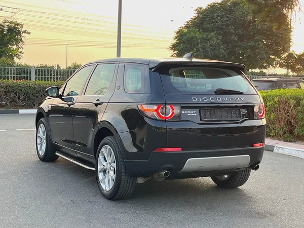 Land Rover • Discovery • SPORT • HSE Si4 • 2.0L Turbocharged