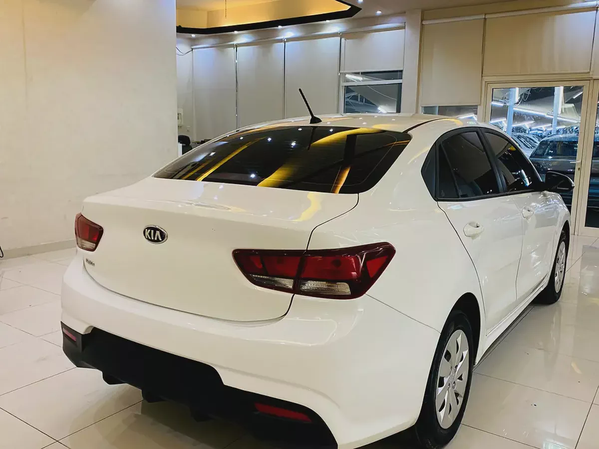 2018 Kia Rio LX GCC Specs-10-10