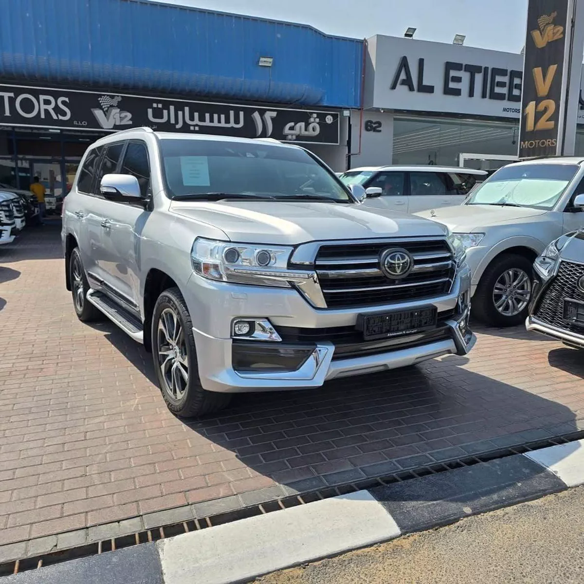 Toyota Land Cruiser VXR