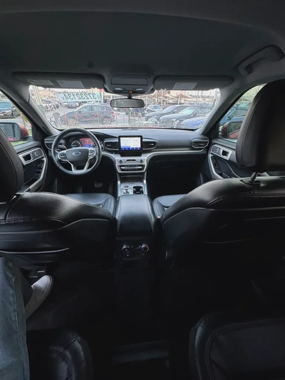 Ford Explorer XLT 2020, American Specs - GCC Resale-11