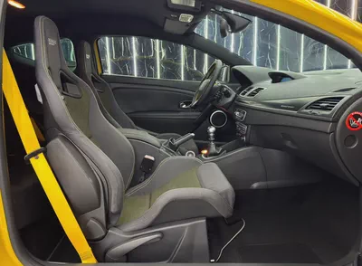 2011 Renault Megane RS | Renault Sport | 2.0L Turbo | 6 - Speed Manual-11