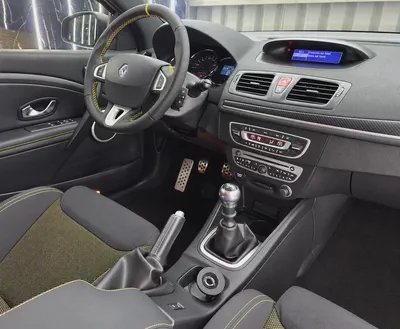 2011 Renault Megane RS | Renault Sport | 2.0L Turbo | 6 - Speed Manual-14