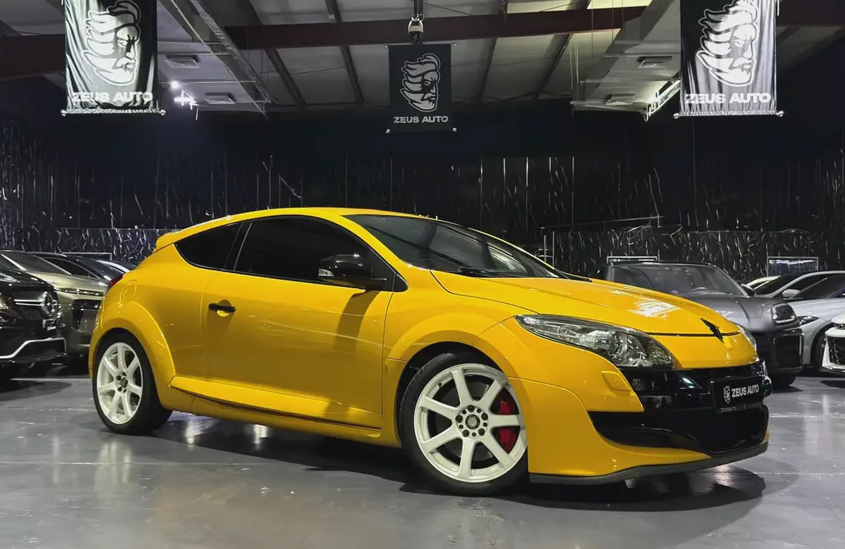 2011 Renault Megane RS | Renault Sport | 2.0L Turbo | 6 - Speed Manual-2-2