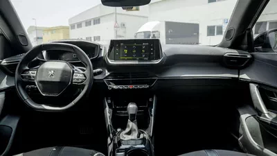 Peugeot 2008 ALLURE-8