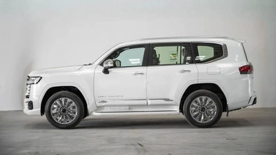 Toyota Land Cruiser LAND cruiser VXR 3.5 petrol 2026-2