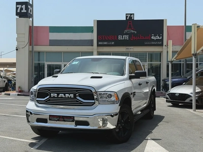 RAM 1500 SLT Classic 2020 Canadian Specs-0