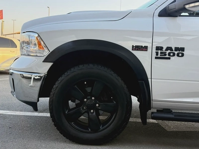 RAM 1500 SLT Classic 2020 Canadian Specs-3