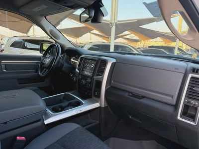 RAM 1500 SLT Classic 2020 Canadian Specs-7