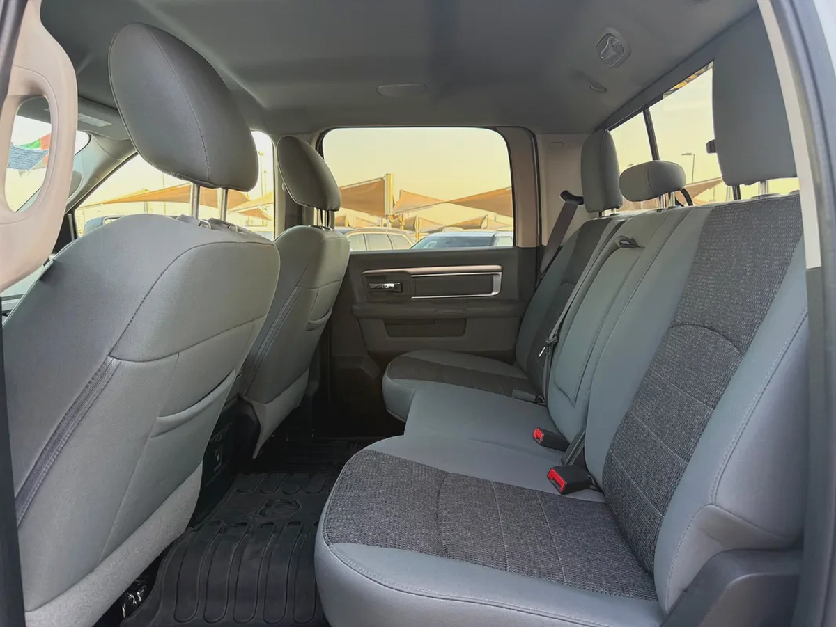 RAM 1500 SLT Classic 2020 Canadian Specs-9-9