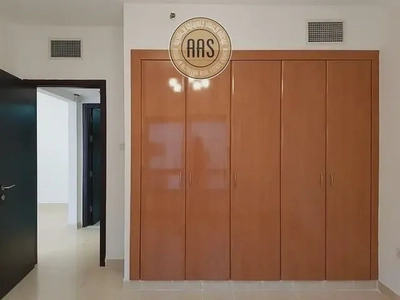 Easy access to metro huge 1bhk with all amenities-3