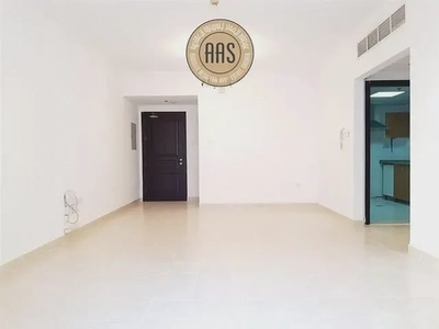Easy access to metro huge 1bhk with all amenities-9