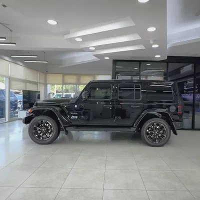 2024 Jeep Wrangler Sahara 4xe-3