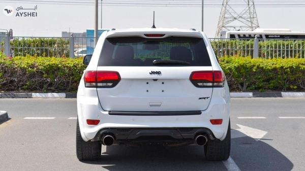 Jeep Grand Cherokee SRT 6.4 L V8
