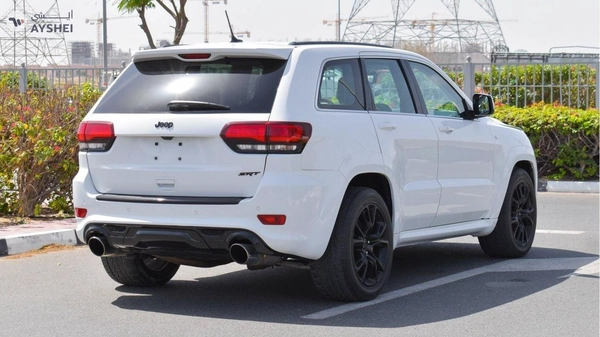 Jeep Grand Cherokee SRT 6.4 L V8