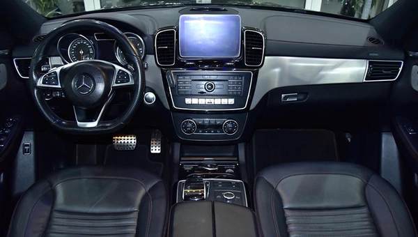 Mercedes Benz GLE 350d ( 2018 Model ) in Black Color European Specs