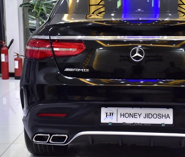 Mercedes Benz GLE 350d ( 2018 Model ) in Black Color European Specs