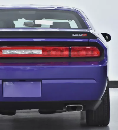 ONE and ONLY in the WHOLE REGION! Dodge Challenger SRT8 6.1 HEMI ( 2010 Model ) GCC Specs-9