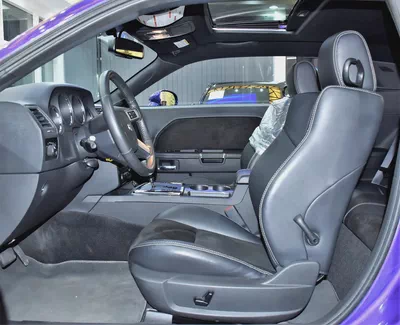 ONE and ONLY in the WHOLE REGION! Dodge Challenger SRT8 6.1 HEMI ( 2010 Model ) GCC Specs-11