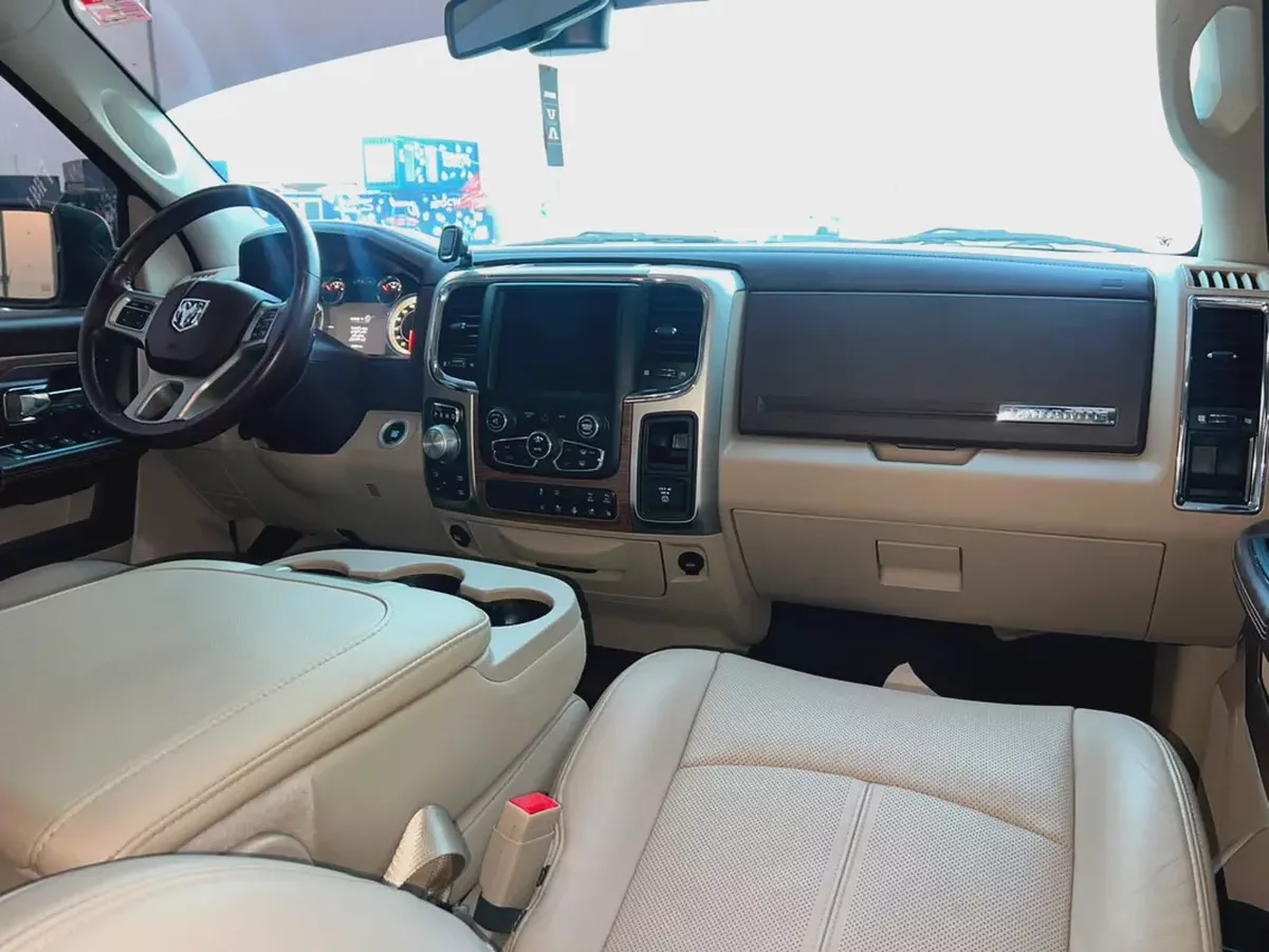 Pristine 2020 Dodge Ram 1500 Laramie | GCC Specs | Low Mileage-10-10