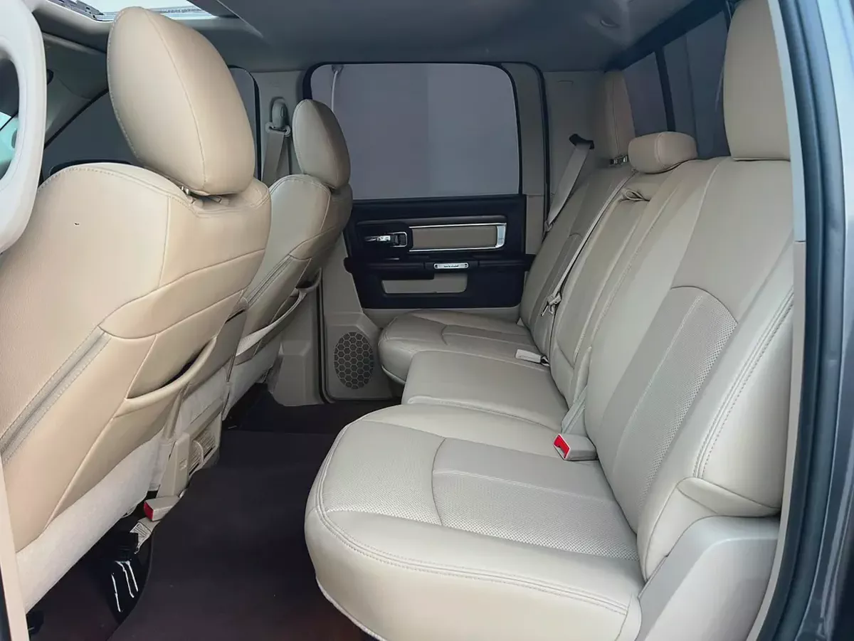 Pristine 2020 Dodge Ram 1500 Laramie | GCC Specs | Low Mileage-13-13