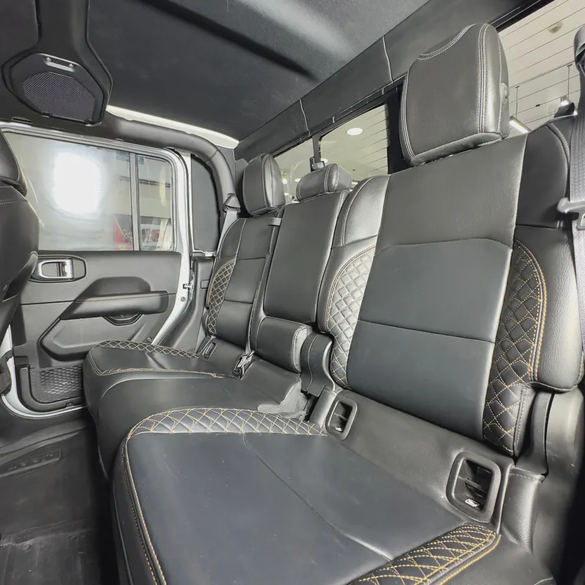 2022 Jeep Gladiator Overland-10-10