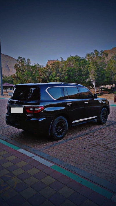 Nissan Patrol SUV-2