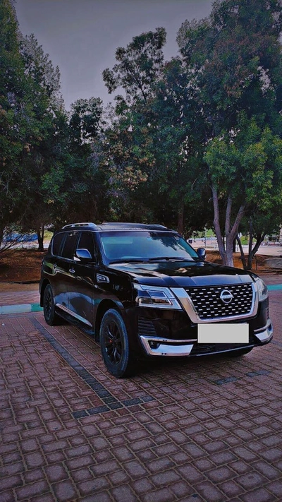 Nissan Patrol SUV-1