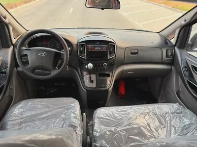 Hyundai H1 2020 GCC Specs - Reliable 9-Seater Passenger Van-9