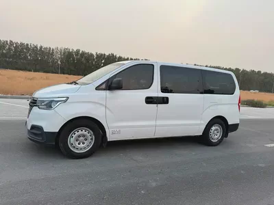Hyundai H1 2020 GCC Specs - Reliable 9-Seater Passenger Van-3