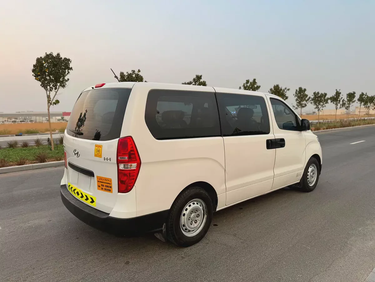 Hyundai H1 2020 GCC Specs - Reliable 9-Seater Passenger Van-5-5