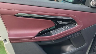 Evoque RDynamic model 2020 gcc original paint آيفوك ار ديناميك موديل ٢٠٢٠ خليجية صبغ وكالة-12