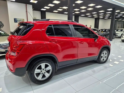 Chevrolet Trax Gcc mid option-3