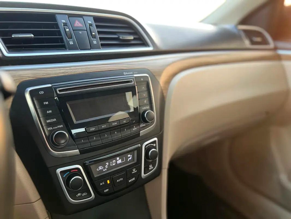 Suzuki Ciaz GXL 2023-GCC Specs-10-10
