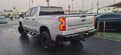 Chevrolet Silverado 1500 LT Trail Boss 2022 GCC Specs-3