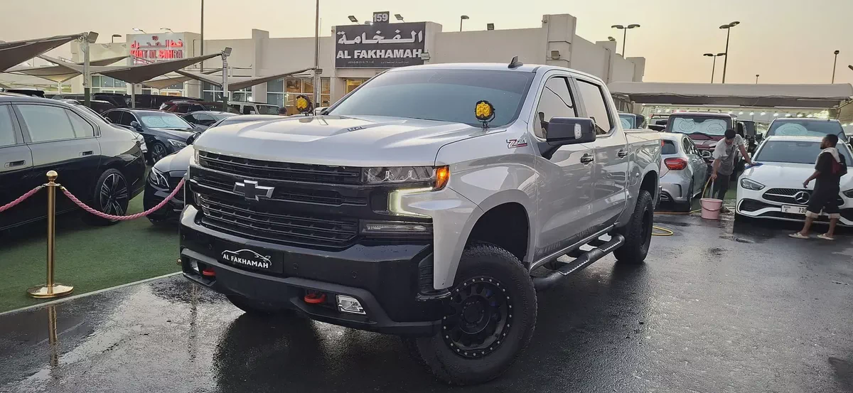 Chevrolet Silverado 1500 LT Trail Boss 2022 GCC Specs-2-2