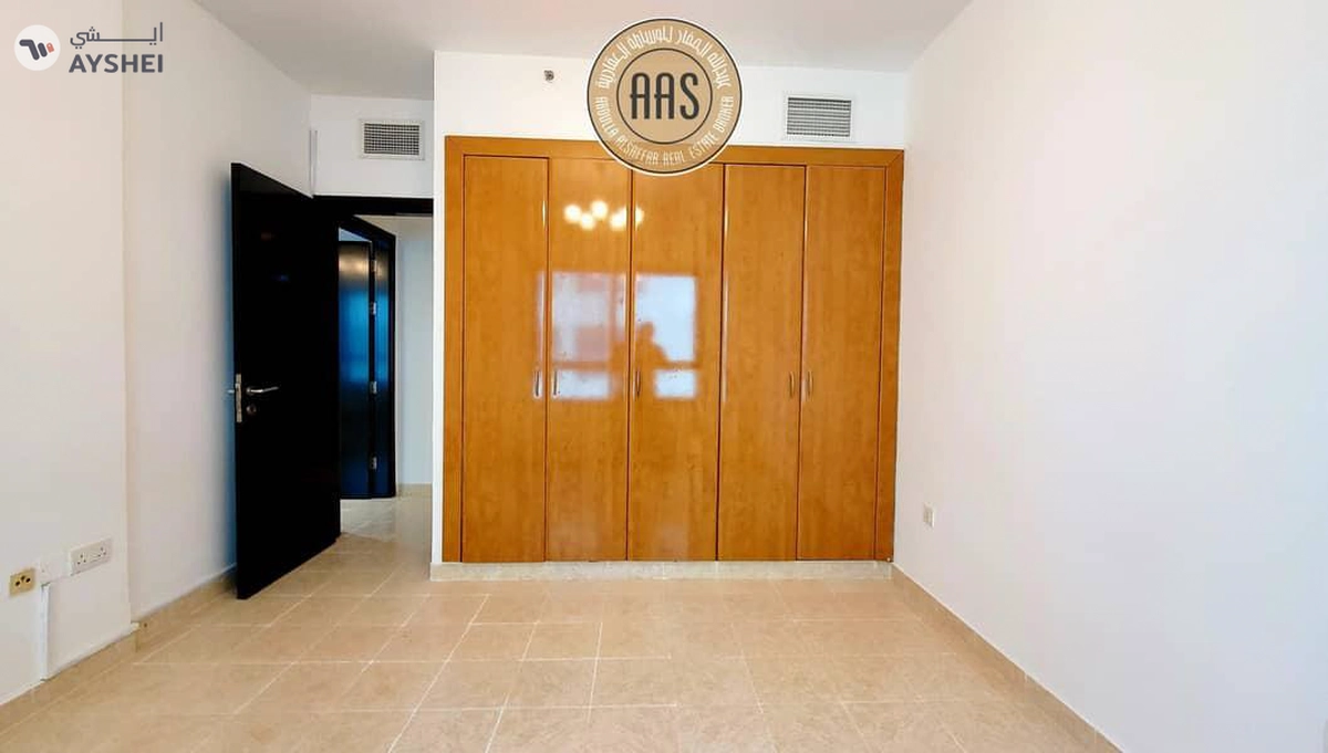 Next To Al Mulla Plaza 2Bhk Available For Rent With All Facilities-10-10