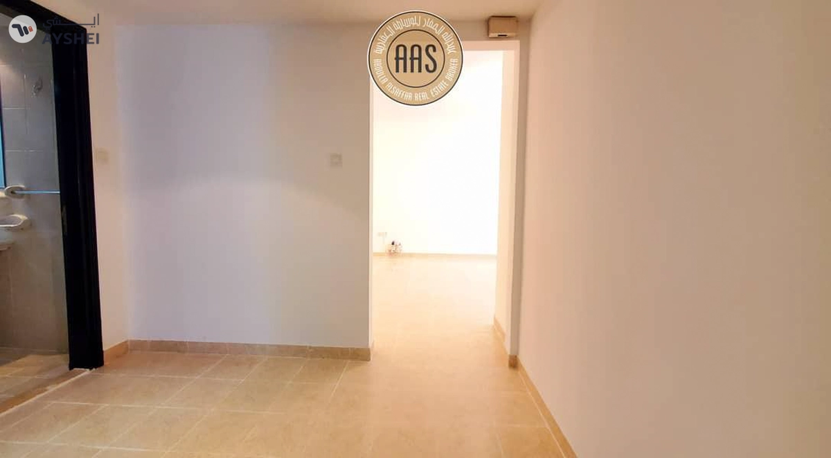 Next To Al Mulla Plaza 2Bhk Available For Rent With All Facilities-11-11