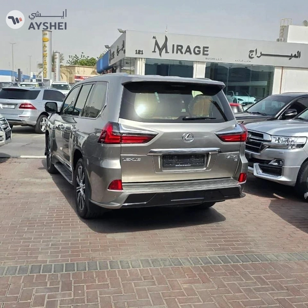  Lexus LX 570 LEXUS LX570 MODEL 2021 KM 78000 - AED 268,000